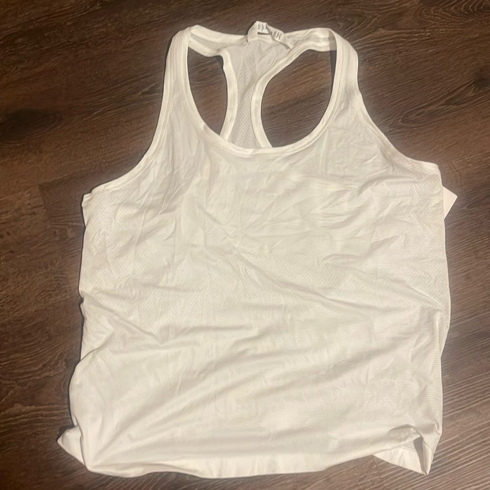 Lululemon tank top